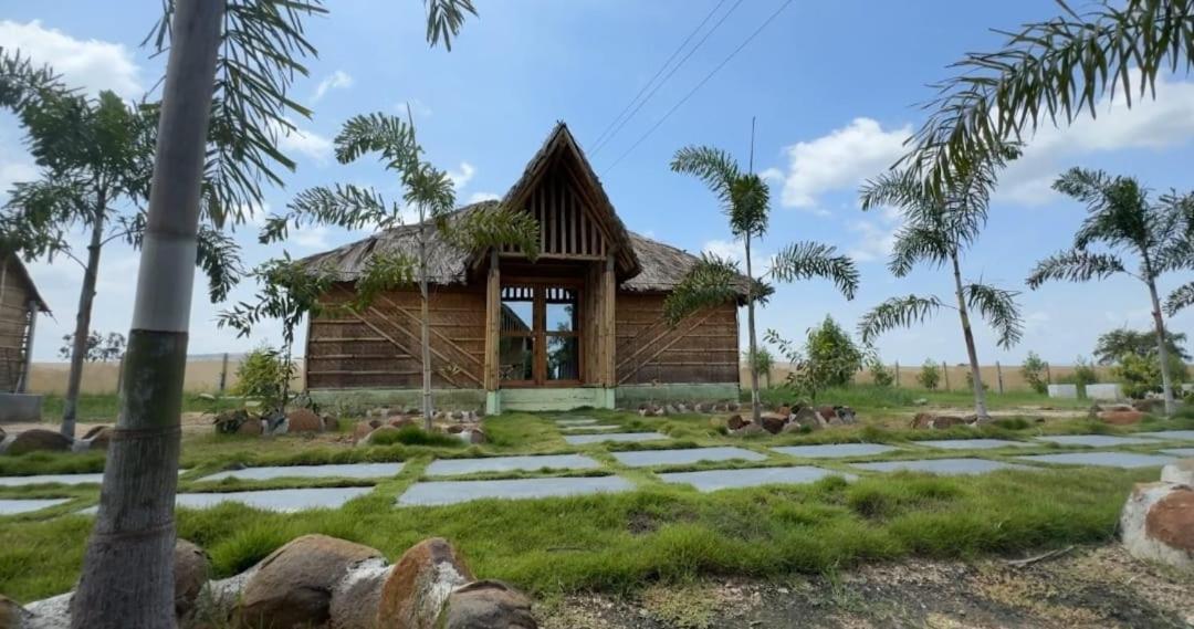 Vanya The Exotic World Resort Hampi Extérieur photo