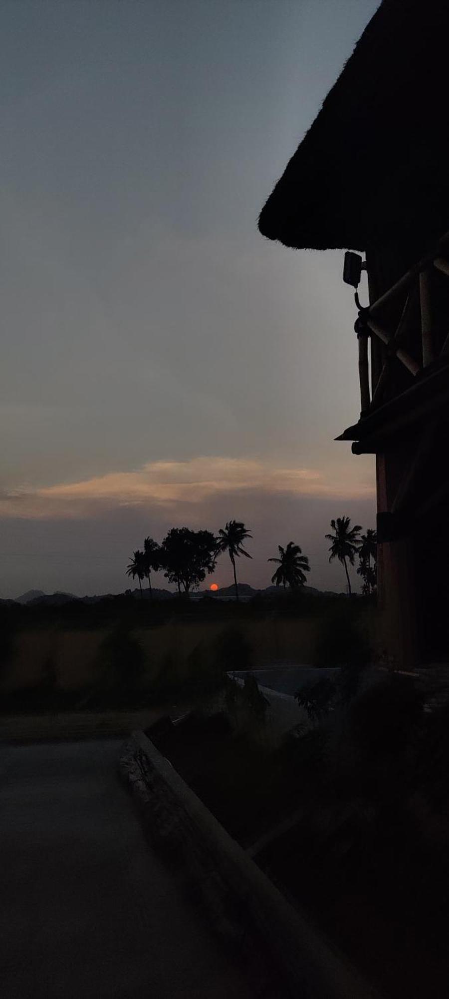 Vanya The Exotic World Resort Hampi Extérieur photo
